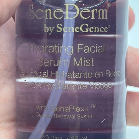 SeneDerm Hydrating Facial Mist - Picture 3 of 4